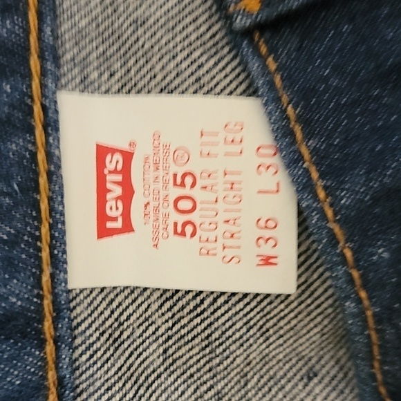 Vintage Levi's | 505 Straight Leg Regular Fit Orange Tab Jeans - Picture 6 of 6